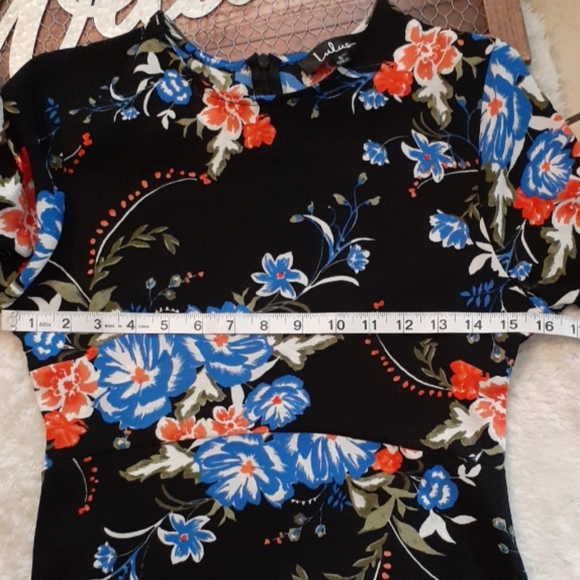 LULUS  STUNNING  DRESS - Picture 6 of 7